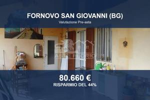 Immobile in asta di 250 m² con più di 5 locali a F