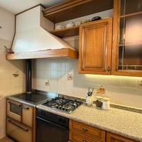 Cucina completa angolare in legno