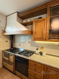 Cucina completa angolare in legno