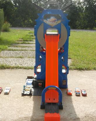 Hot Wheels Ultimate Garage