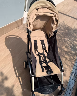 2 seggiolni macchina  Chicco + 1  carrozzina yoyo