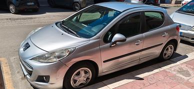 Peugeot 207 colore argento GPL originale
