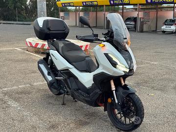 Honda ADV 350 Bianco Opaco