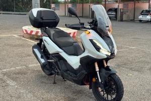 Honda ADV 350 Bianco Opaco