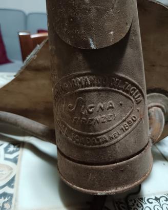 Vecchio mantice a soffietto per zolfoantico 
