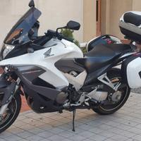 Honda vfr800x crossrunner 2012