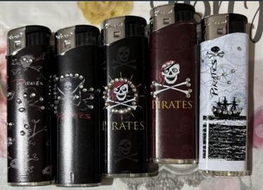 Accendini Pirates  con  brillantini