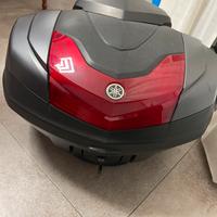 Bauletto/ porta pacchi + staffa supporto tmax 530