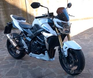 Suzuki  GSR 750