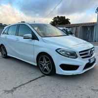 MERCEDES B200 AMG
