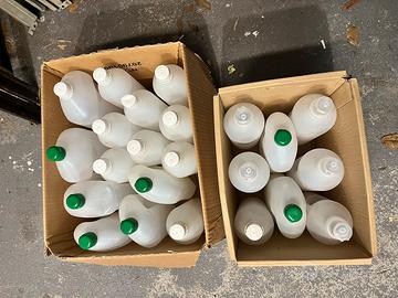 Flaconi vuoti detersivo nuovi