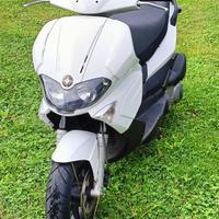 Runner 200 4t