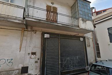 Bilocale da ristrutturare