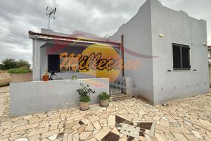 Villino singolo zona ognina rif2342