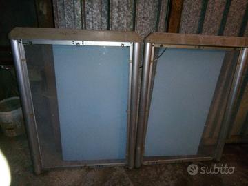 Pannelli pubblicitari luminosi