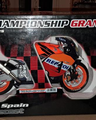 honda rcv211v valentino rossi 1/6
