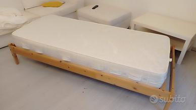 letto singolo con doghe e materasso Eminflex 