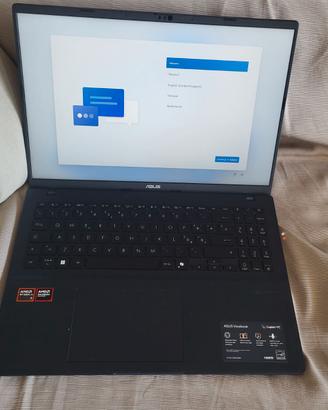 PC portatile Notebook Asus Vivobook 16 M1607KA