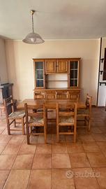 Tavolo e madia da cucina