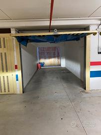 Box auto zona aeroporto Bari Palese