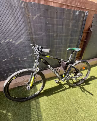 Bicicletta Mtb rockrider 530 ruote 27,5