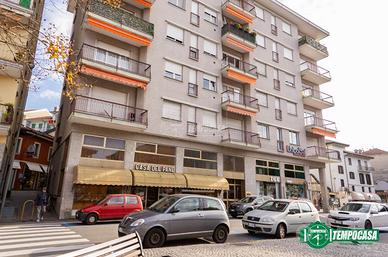 INTRA - LUMINOSO TRILOCALE IN CENTRO!