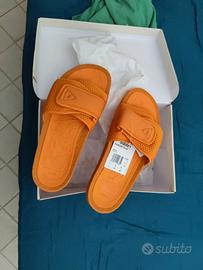 ADIDAS X PHARRELL WILLIAMS BOOST SLIDE CHANCLETAS