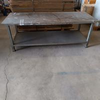 Tavolo da lavoro in ferro