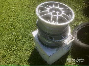 4 CERCHI in LEGA OZ per Golf misura 205 65 R16