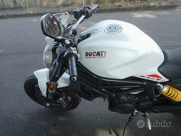 Ducati Monster 797 plus Star White silk