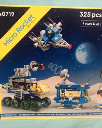 Lego Micro Rocket Launchpad