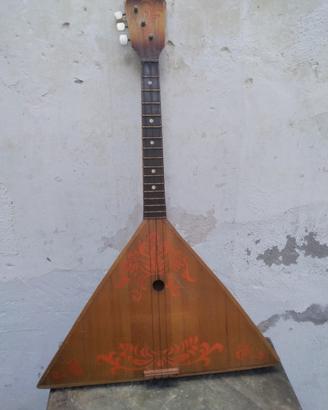 Vecchia mandola Balalaika