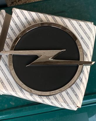 Logo ant. opel movano