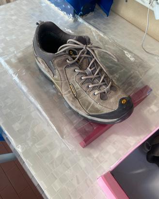 Scarpe da treking basse