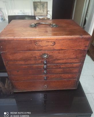 pregevole cassettiera della bisnonna 800/900