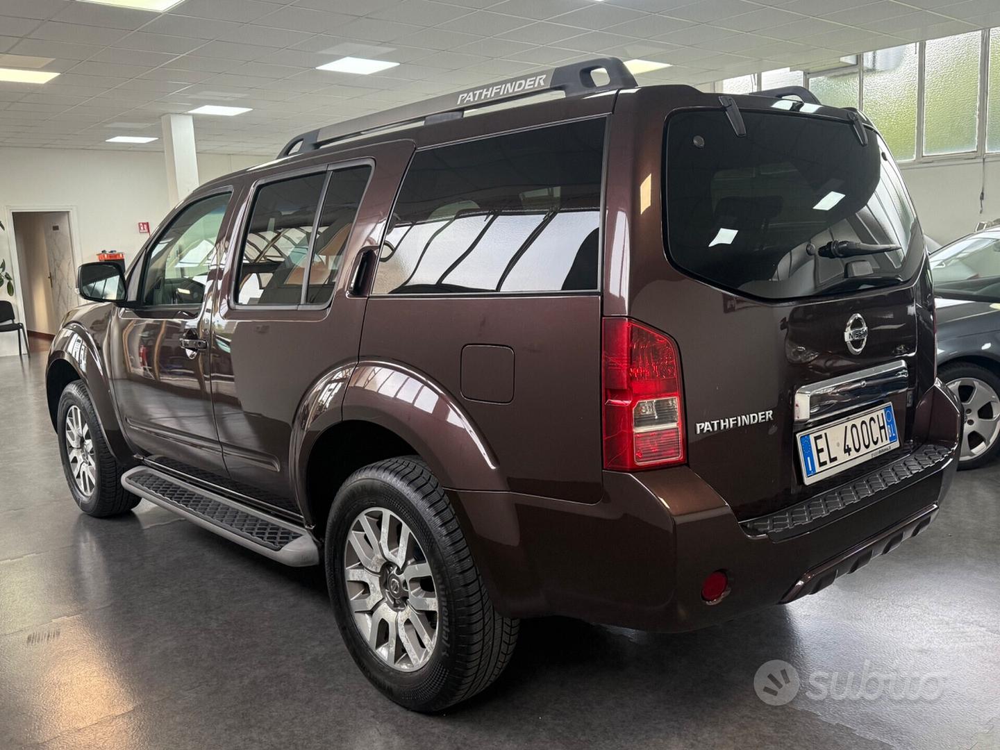 Nissan Pathfinder 2011 photo 3