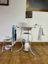Lavabo/bagno d’epoca in ferro smaltato