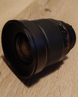Samyang 16 mm/2,0 obiettivo per Nikon F AE