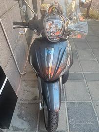 Beverly 300