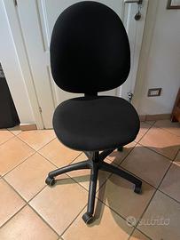 Sedia   Ufficio con le rotelle in tessuto  ikea