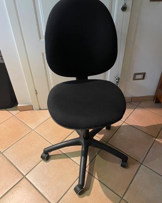 Sedia   Ufficio con le rotelle in tessuto  ikea