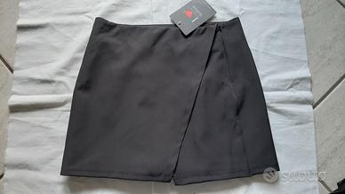 Gonna/pantalone da donna. Marca I Love Fashion