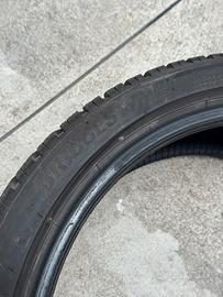 Gomme invernali Bridgestone 225 40 18