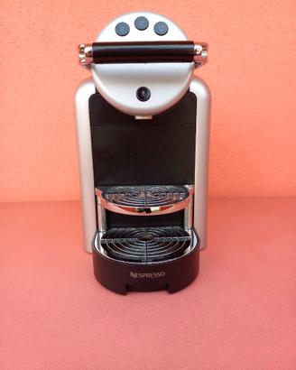 Macchina Caffe' Nespresso Zenius 100 Pro