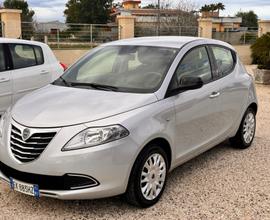 Lancia Ypsilon 0.9 TwinAir 85 CV 5 porte S&S Gold