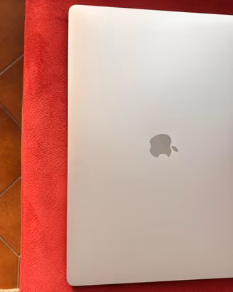 MacBook pro 2019 16"