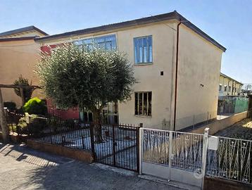 Padova, Camin:Porzione di bifamiliare,2 livelli,co