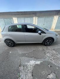 Grande punto metano 2014 versione lounge