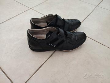 Scarpe nere pelle Cesare Paciotti 