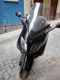 Tmax 500 “Black Max” Anno 2005